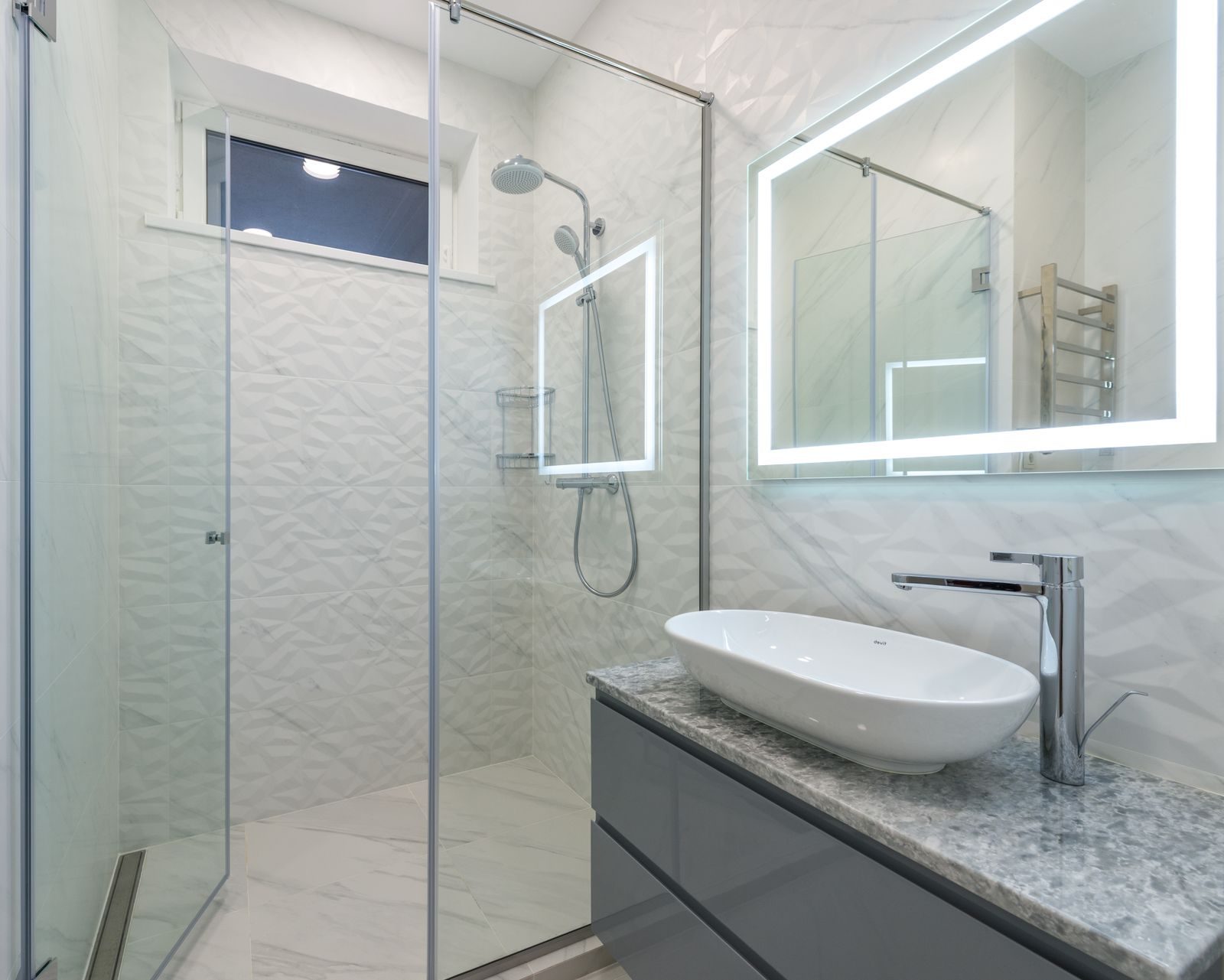 Salle de bain avec sol PVC étanche